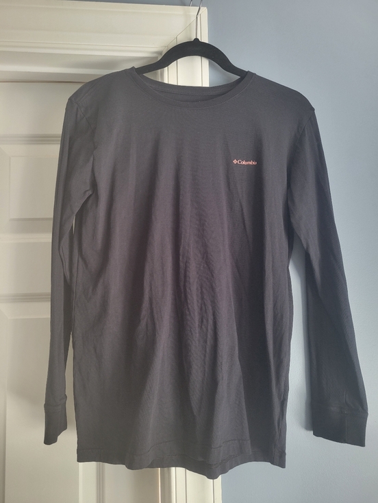 Columbia Sportswear Company Tops - BNWOT Columbia Long Sleeve Shirt.